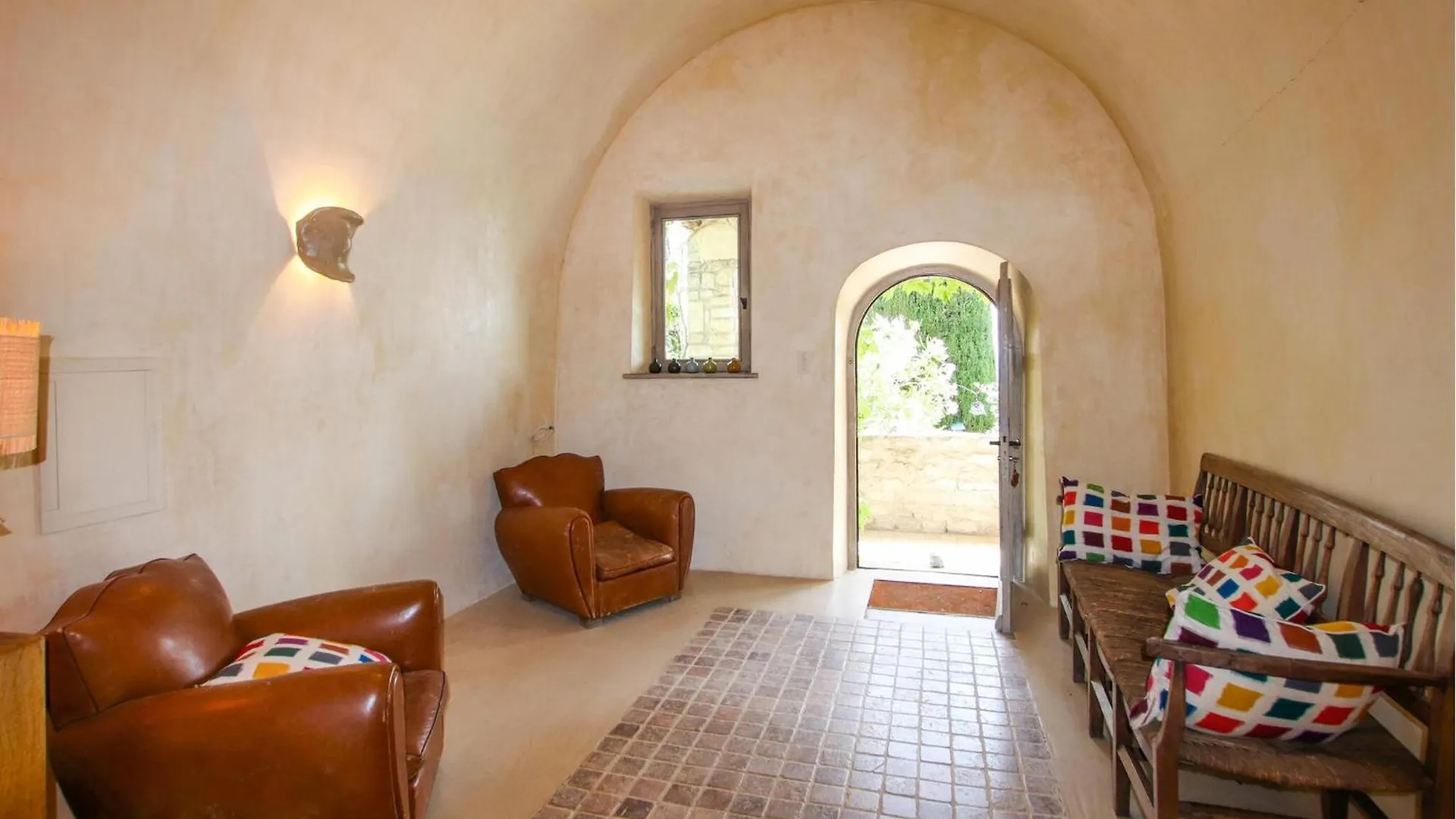 Gorgeous Home In Clansayes Clansayes